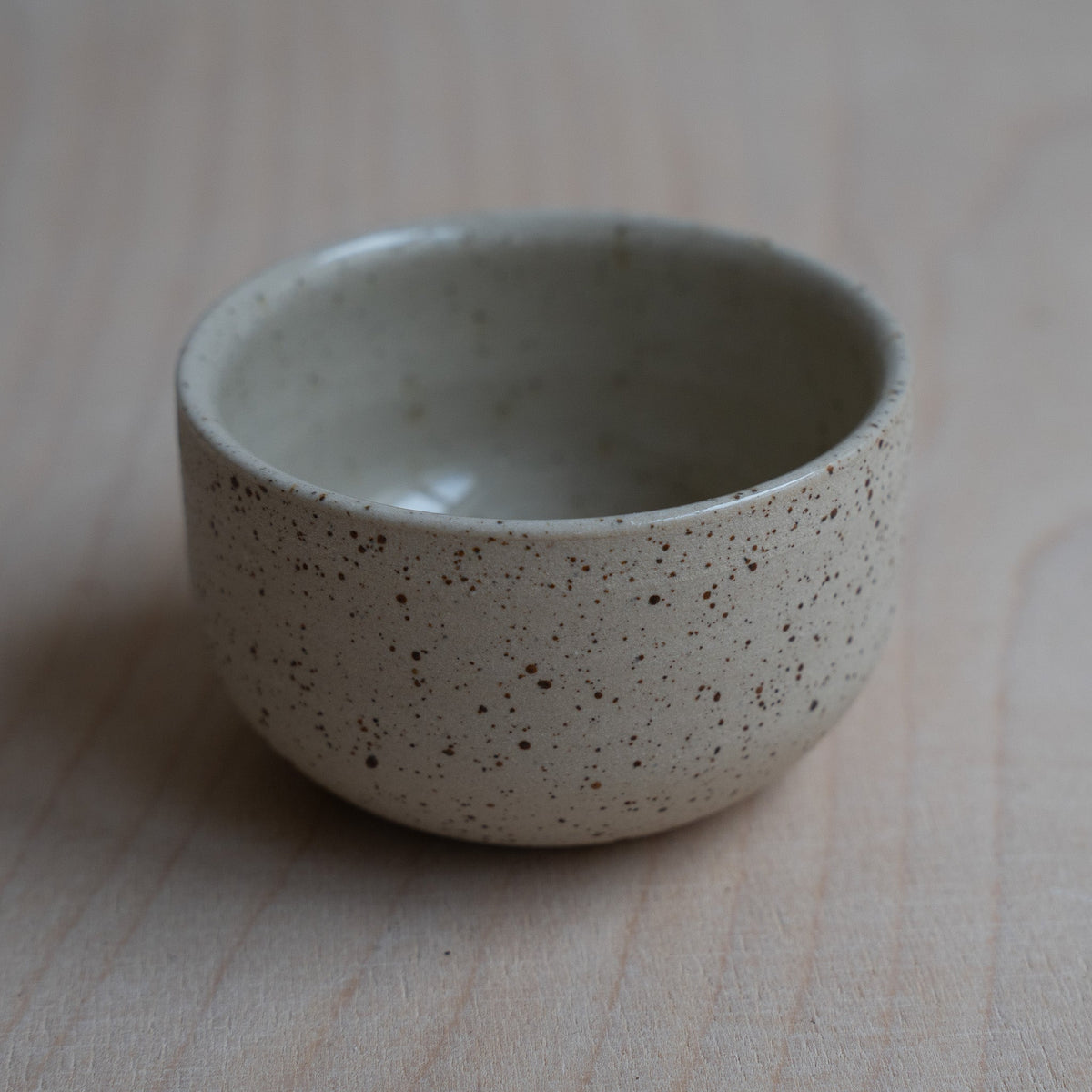 KUMO Espresso Tasse mit Spots - Mura Mura Ceramics